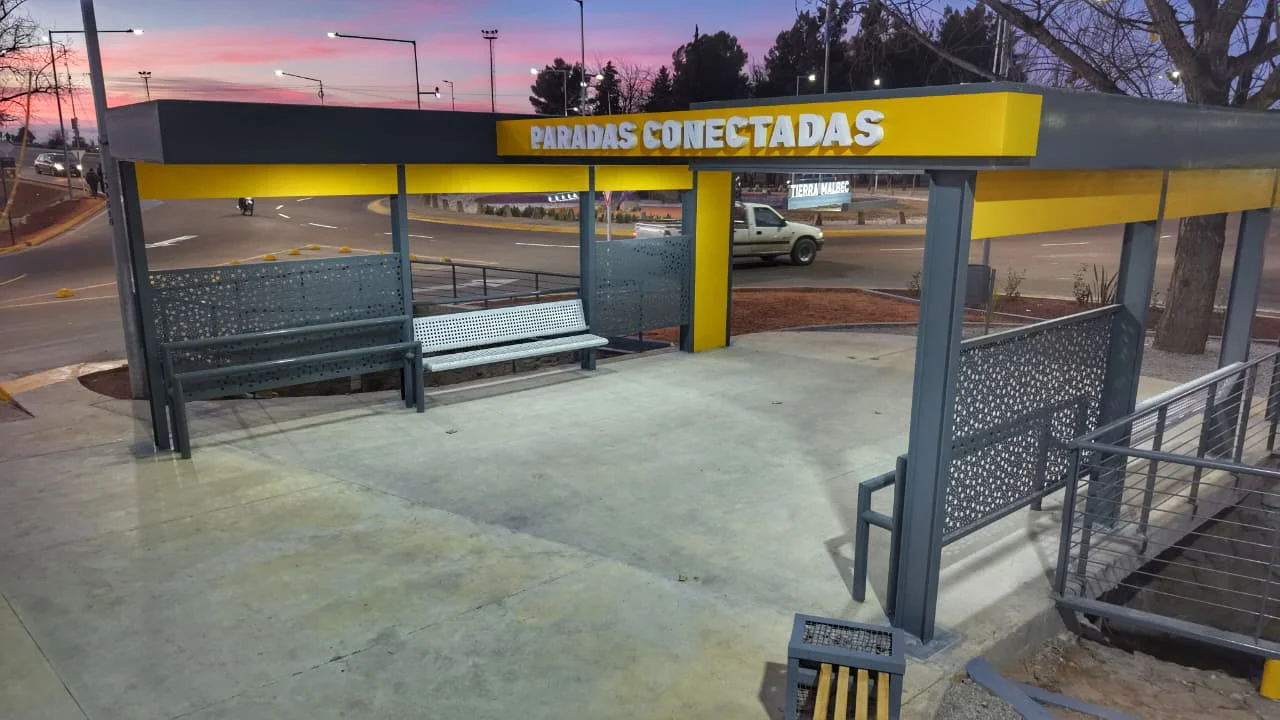Terminal-Express-en-el-ingreso-a-Lujan-de-Cuyo