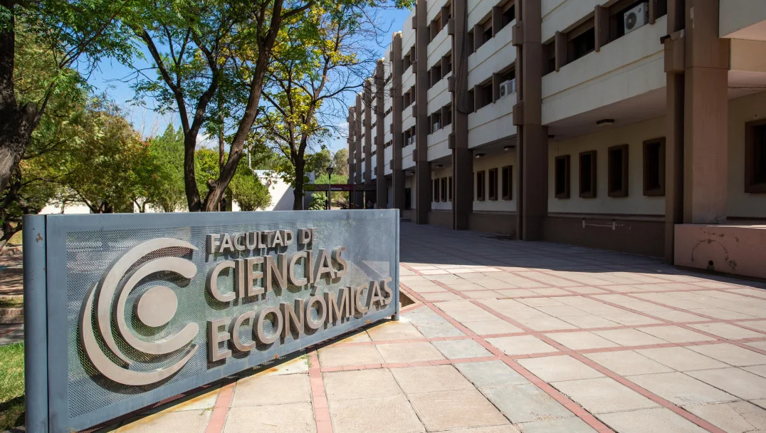 uncuyo facultad ciencias economicas