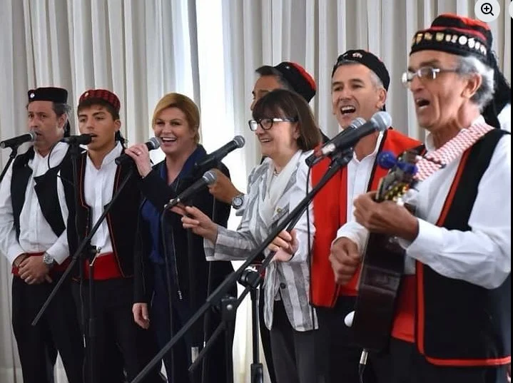 KLAPA TRISULARA Yerko Zlatar (1)