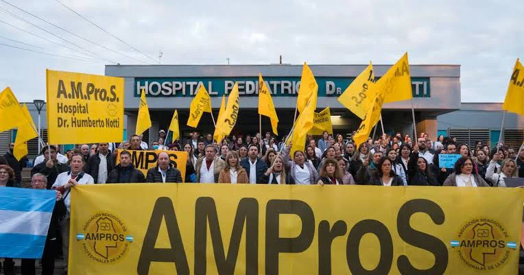 Ampros