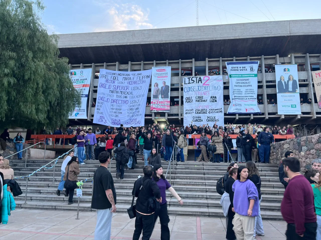 Facultad de ciencias politicas UNCUYO