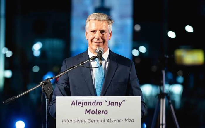 Alejandro Molero . Alvear