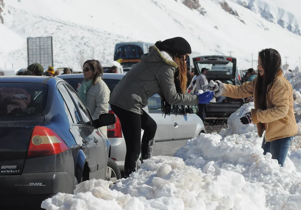 15-07-15-frio-nieve-gente-turismo